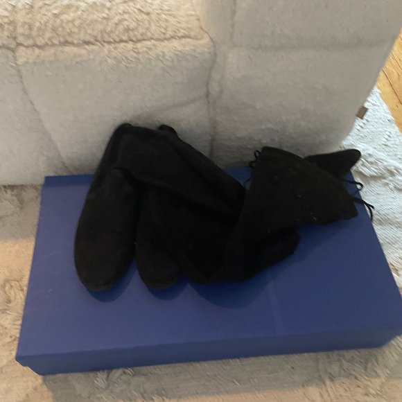 Stuart Weitzman Lowland Boot Stretch Suede Black, 7.5, Light Use - Picture 5 of 8